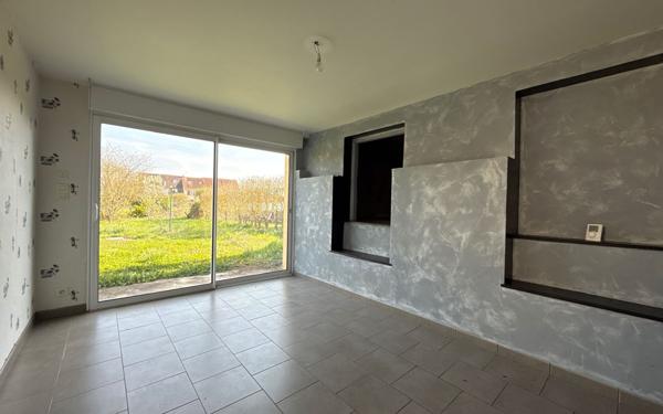 Maison à vendre    5 pièces •  Tavaux