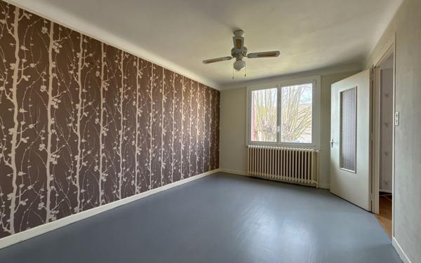 Maison à vendre    5 pièces •  Tavaux