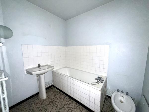 Appartement 3 Pièces avec parking et cave proche RER