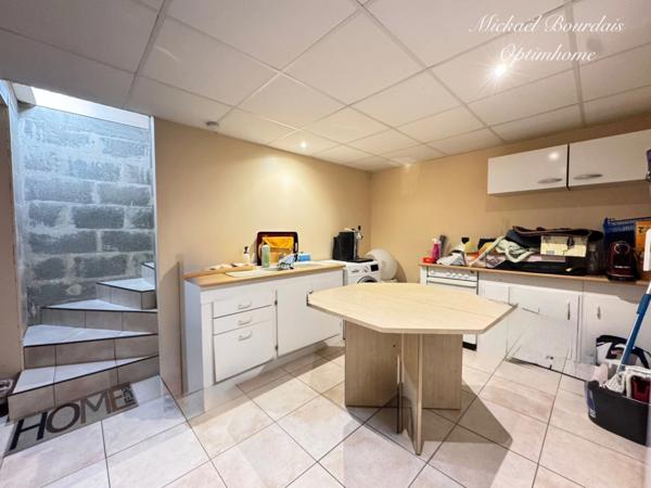 🏡 Maison familiale de 194 m² habitables – 5 chambres – Sous-sol total de 104 m² – Secteur La Suze-sur-Sarthe (72)