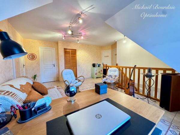 🏡 Maison familiale de 194 m² habitables – 5 chambres – Sous-sol total de 104 m² – Secteur La Suze-sur-Sarthe (72)