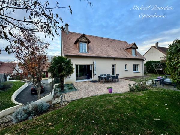 🏡 Maison familiale de 194 m² habitables – 5 chambres – Sous-sol total de 104 m² – Secteur La Suze-sur-Sarthe (72)