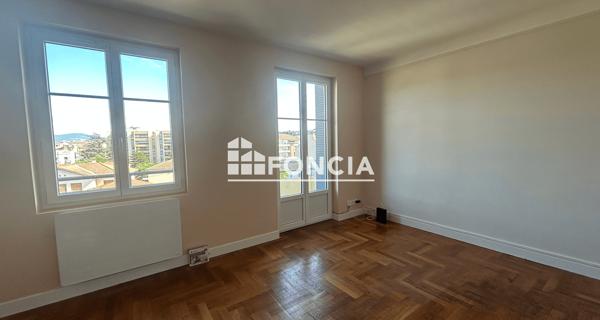 Location Appartement 4 pièces 83.22 m² - Le Péage-de-roussillon 38550