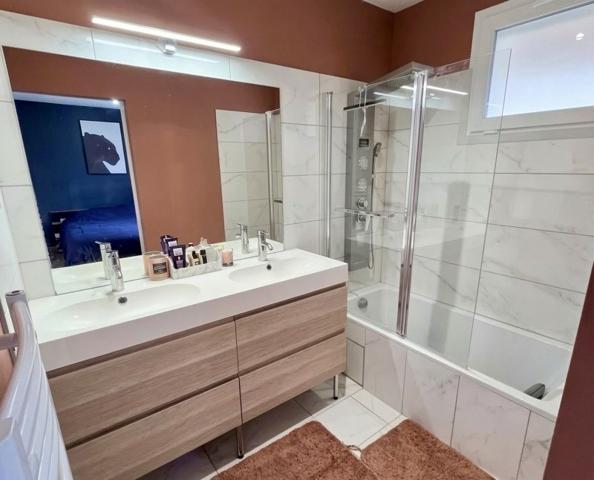 Maison à vendre 285 900 € Loyettes 5 p 110 m² DPE C