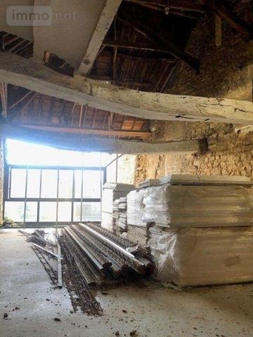 Immeuble à vendre à Guingamp dans les Côtes-d'Armor (22200), ref : 0001243