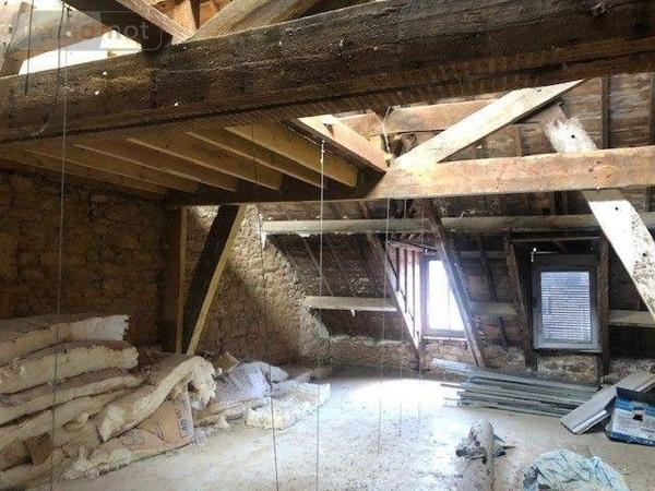 Immeuble à vendre à Guingamp dans les Côtes-d'Armor (22200), ref : 0001243