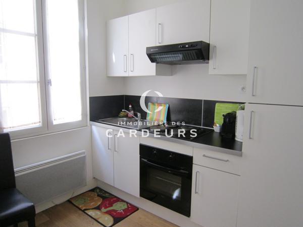 Studio
                                                                                                                                                                                                                                                                                                                        1 pièce(s)                                                                                                                                                                                                                                                                                                                              20.83  m²