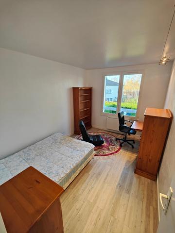 Maison à vendre 6 pièces MONTIGNY LE BRETONNEUX (78)