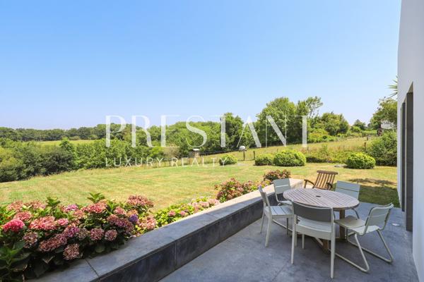 ALANETXEA – Location de vacances à Arbonne, Pays Basque près de Biarritz, villa avec piscine – 8 personnes, ARBONNE