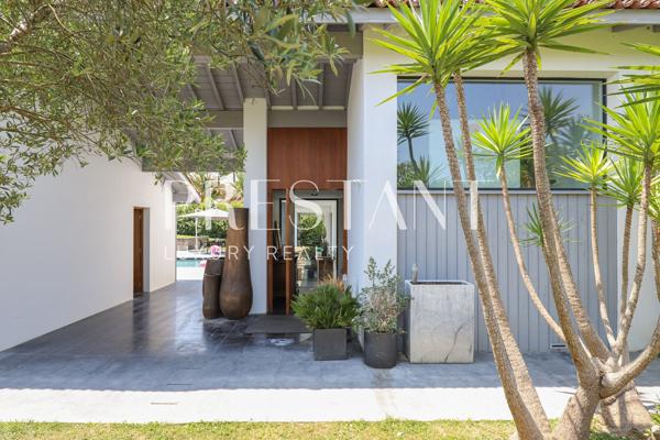 ALANETXEA – Location de vacances à Arbonne, Pays Basque près de Biarritz, villa avec piscine – 8 personnes, ARBONNE