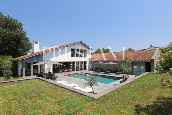 ALANETXEA – Location de vacances à Arbonne, Pays Basque près de Biarritz, villa avec piscine – 8 personnes, ARBONNE