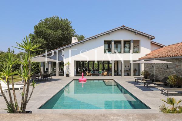 ALANETXEA – Location de vacances à Arbonne, Pays Basque près de Biarritz, villa avec piscine – 8 personnes, ARBONNE