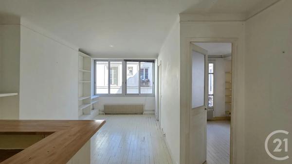 Appartement 2 Pièces à vendre  2 pièces - 39,30 m 2   PARIS  - 75018