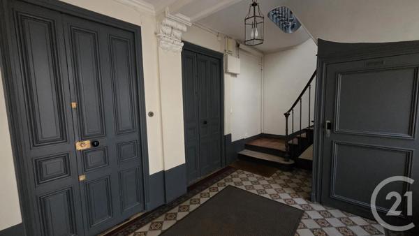 Appartement 2 Pièces à vendre  2 pièces - 39,30 m 2   PARIS  - 75018
