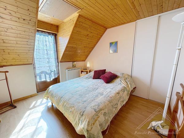 SOUS OFFRE - 6 kms de Saint Lary - L'intemporelle de Guchen - maison de Type T5