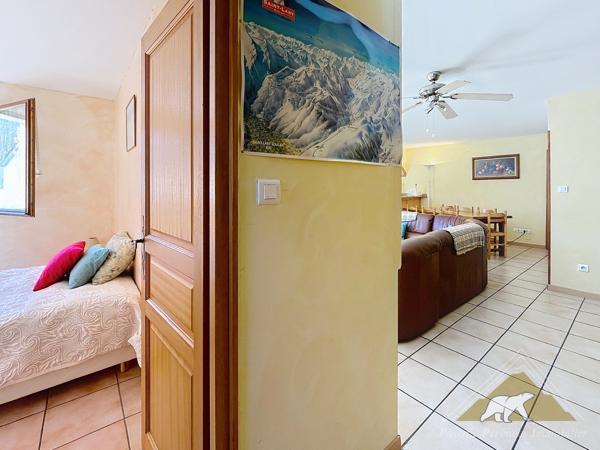 SOUS OFFRE - 6 kms de Saint Lary - L'intemporelle de Guchen - maison de Type T5