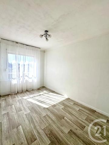 Appartement F4 à vendre  4 pièces - 68,53 m 2   SARTROUVILLE  - 78