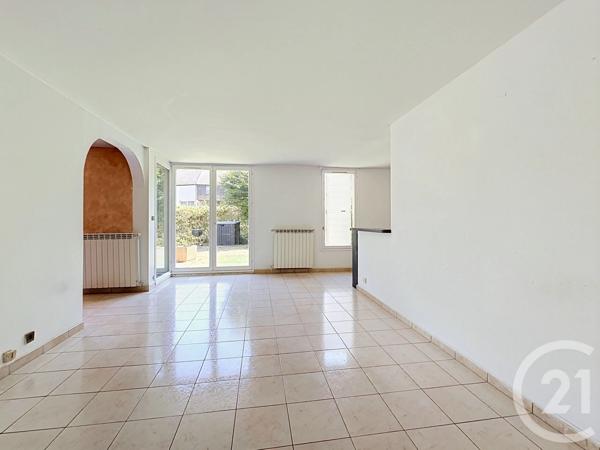 Appartement F5 à vendre  5 pièces - 96,57 m 2   NANDY  - 77