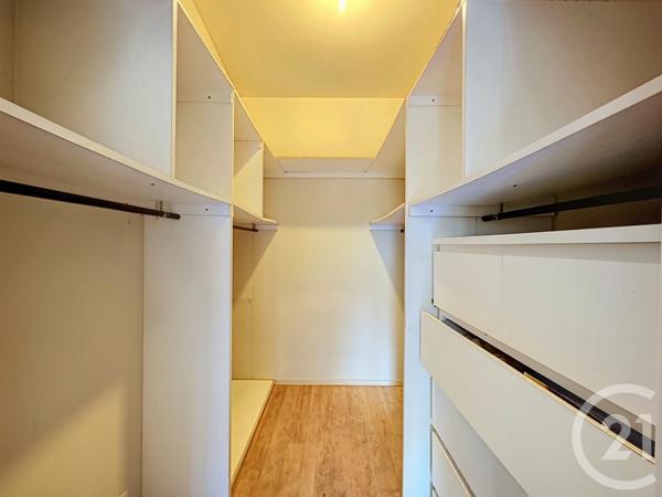 Appartement F5 à vendre  5 pièces - 96,57 m 2   NANDY  - 77