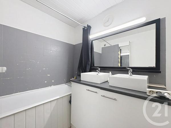 Appartement F5 à vendre  5 pièces - 96,57 m 2   NANDY  - 77