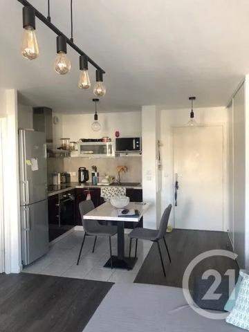 Appartement F2 à vendre  2 pièces - 41,20 m 2   MEAUX  - 77