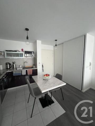 Appartement F2 à vendre  2 pièces - 41,20 m 2   MEAUX  - 77