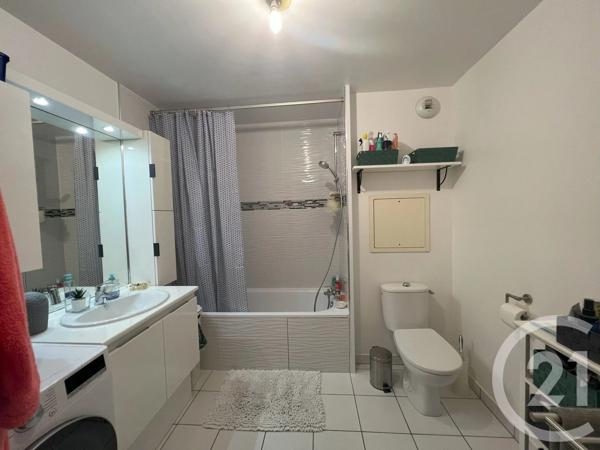 Appartement F2 à vendre  2 pièces - 41,20 m 2   MEAUX  - 77