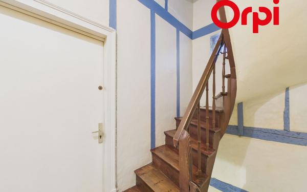 Immeuble à vendre    7 pièces •  Bernay