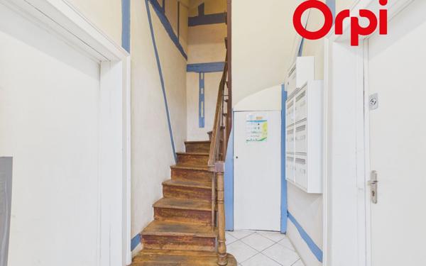 Immeuble à vendre    7 pièces •  Bernay