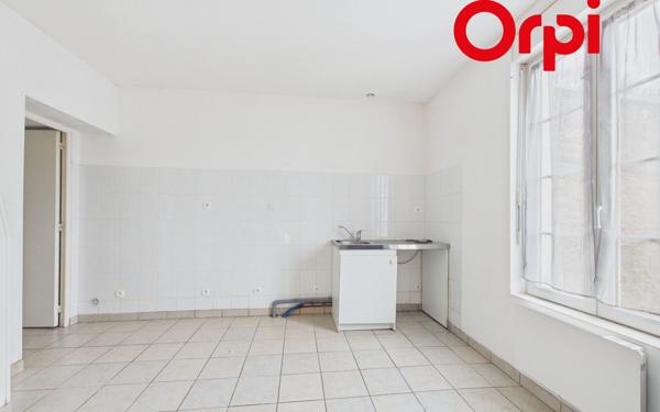 Immeuble à vendre    7 pièces •  Bernay