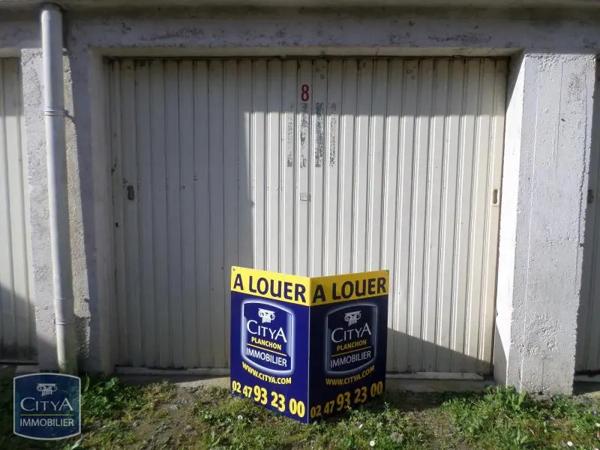 Parking à louer Chinon (37500)
