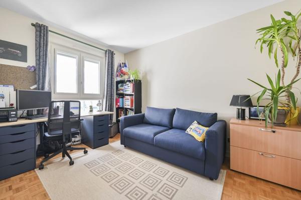 Vente
                Appartement103 m² - 5 Pièces -
                    SURESNES (92150)
