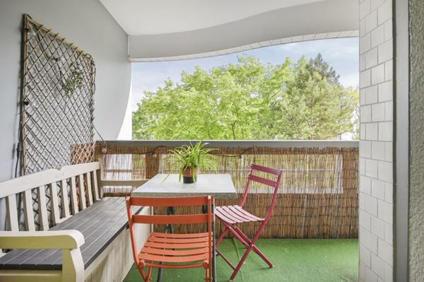 Vente
                Appartement103 m² - 5 Pièces -
                    SURESNES (92150)