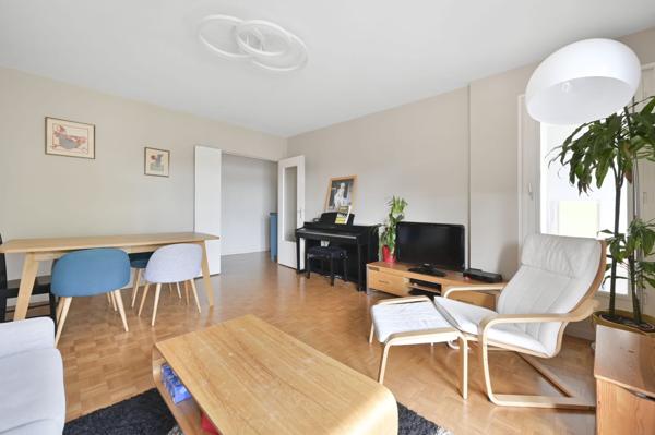 Vente
                Appartement103 m² - 5 Pièces -
                    SURESNES (92150)