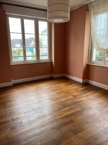 Maison 5 pièce(s) 3 chambre(s) 132 m²