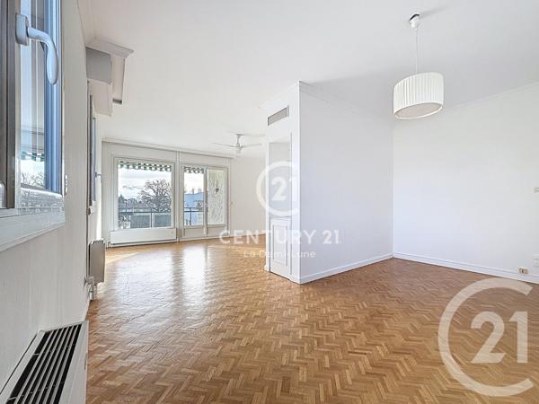 Appartement T3 à vendre  4 pièces - 93,66 m2 CHARBONNIERES LES BAINS - 69