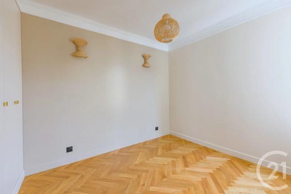 Appartement F3 à vendre  3 pièces - 40,53 m 2   MONTROUGE  - 92