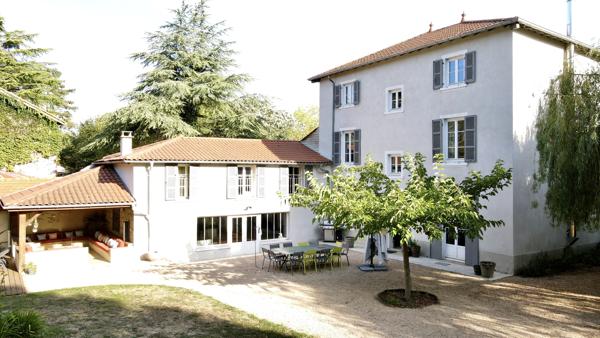 Propriété ancienne en coeur de village