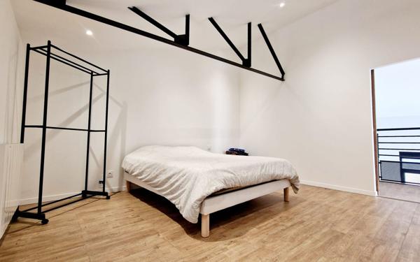 Maison à vendre    7 pièces • 285 m2 Saint-Quentin