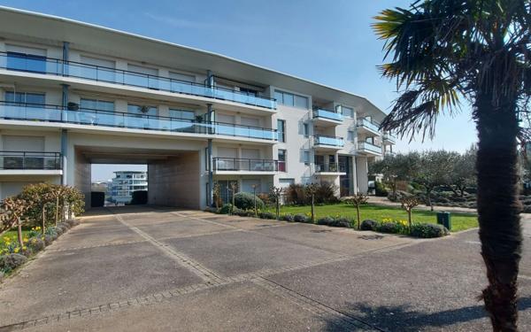 Appartement à vendre    4 pièces • 94 m2 La Rochelle
