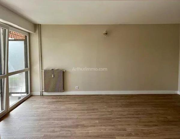 Location Appartement 3 pièces 69 m2 à Joinville-le-Pont