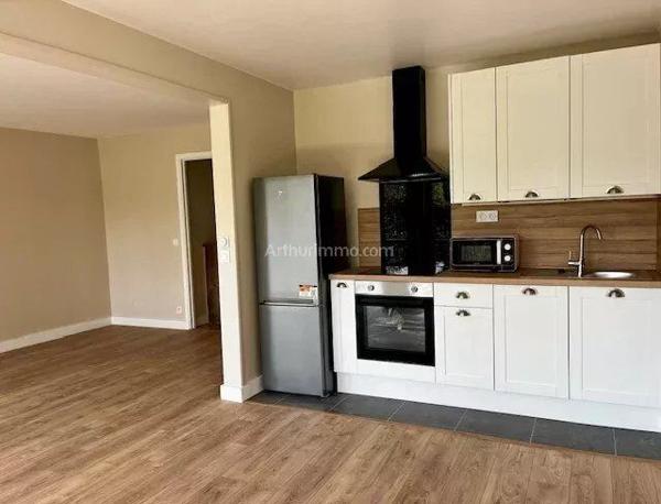 Location Appartement 3 pièces 69 m2 à Joinville-le-Pont
