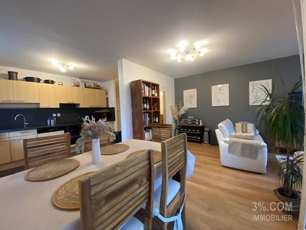 3%.COM Beau F3 avec terrasse, garage et cave. Hochfelden (67270)