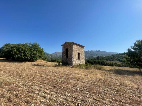 Cabanon de loisirs 16m2  Champtercier (04 660) - Terrain 569m2