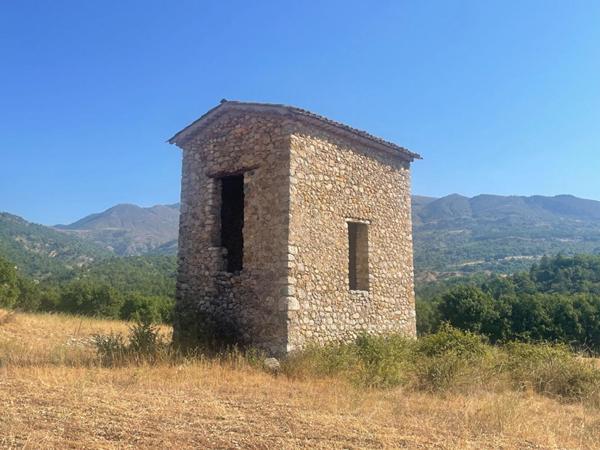 Cabanon de loisirs 16m2  Champtercier (04 660) - Terrain 569m2