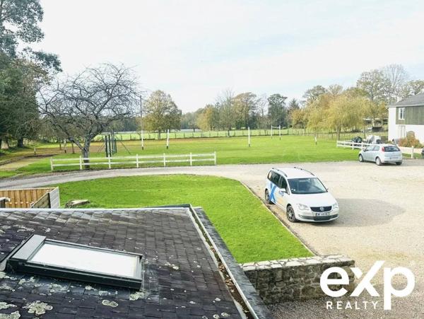 "Investissement Rentable : Gîte + 12 Logements Loués" sur plus de 8400m2 de terrain.