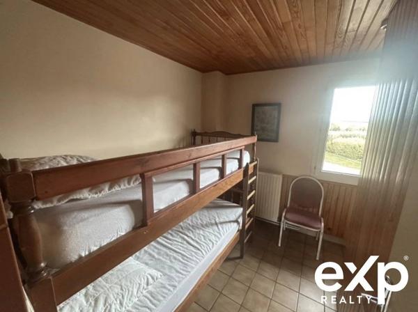 "Investissement Rentable : Gîte + 12 Logements Loués" sur plus de 8400m2 de terrain.