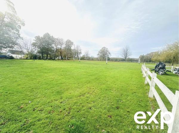 "Investissement Rentable : Gîte + 12 Logements Loués" sur plus de 8400m2 de terrain.