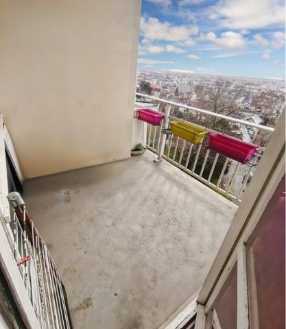 Appartement
         4 pièces
        - 65 m² Exclusivité 129 000 € *