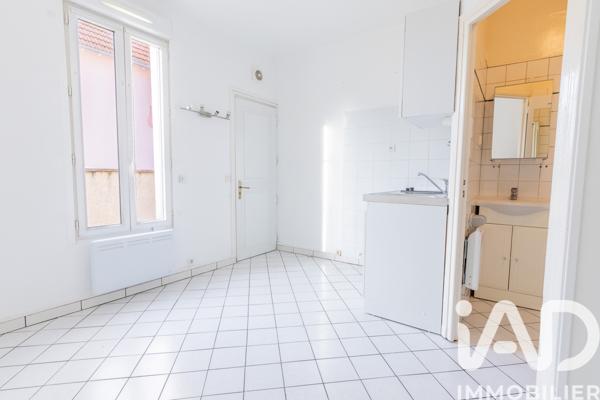Appartement à vendre 1 pièce 16 m² Sainte-Geneviève-des-Bois